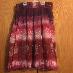 Beautiful gauze skirt in shades of wine and pink